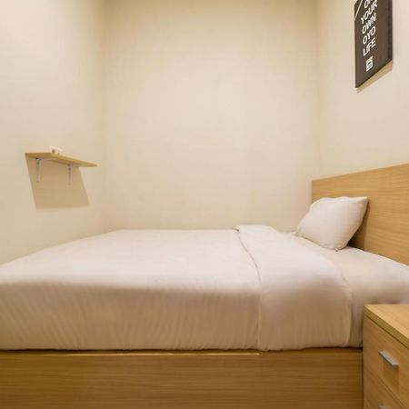 Oyo Life 2673 Rosewood Residence Karawang Extérieur photo